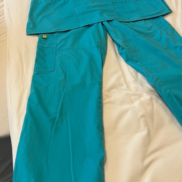 WonderWink small scrub set Used in good condition - Picture 5 of 9